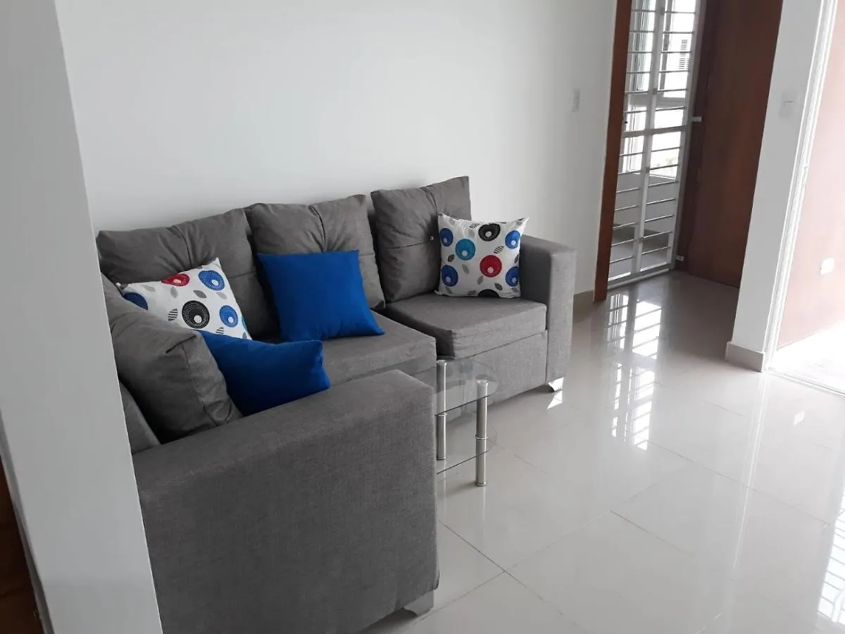 Comfy 2 Bedroom Apartment Сантьяго-де-лос-Кабальерос